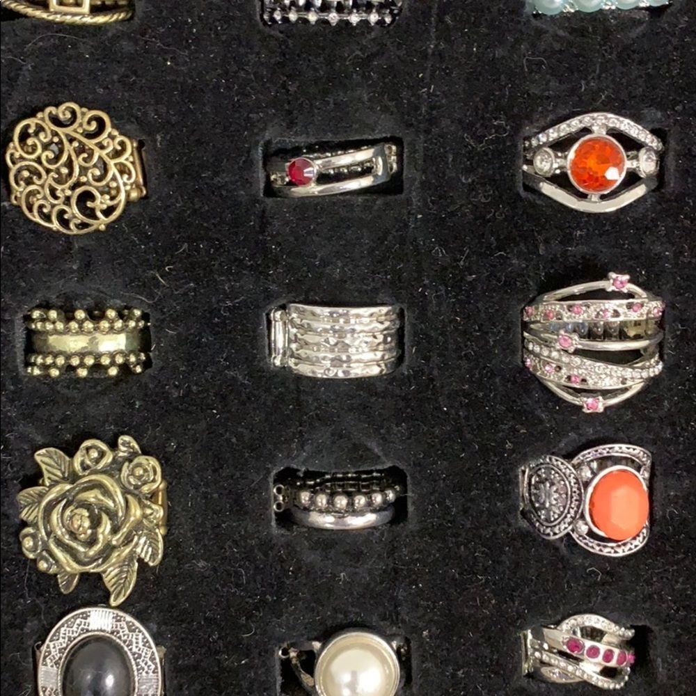 18 Stretchy Rings ( 5) - pictures show Rings - Picture 4 of 6